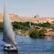 Z Nilu uvidíte třeba núbijské vesnice a mauzoleum