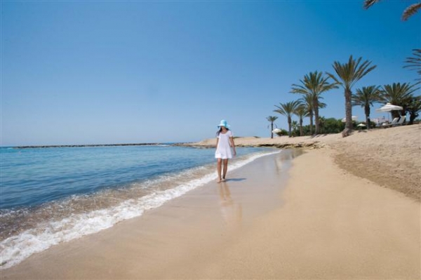 Celý Kypr je vyhlášen překrásnými písečnými plážemi