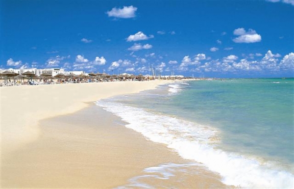 Hotel Blue Club Vincci Helios se pyšní překrásnou písečnou pláží