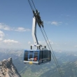 Lanovka z Ehrwaldu na vrchol Zugspitze, ležící v alpském masivu Wetterstein, pojme až 100 pasažérů