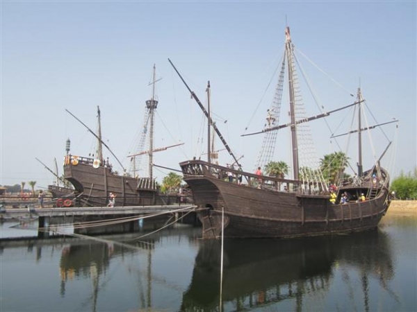 Muzeum Kryštofa Kolumba s replikami lodí Santa Maria, Pinta a Nińa, na nichž se plavil, najdete v městečku Moguer