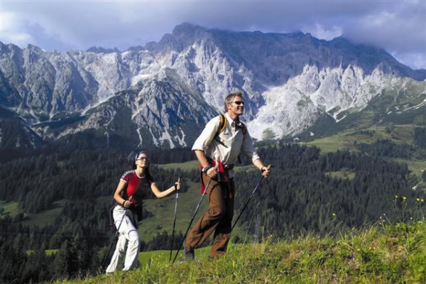 Masiv Hochkönigu nabízí velké množství horolezeckých výstupů všech stupňů obtížnosti, stejně tak stezky pro pěší