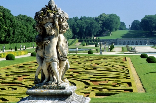 Za největší slávu vděčí zámek Vaux le Vicomte ohromujícím Le Nôtreho zahradám