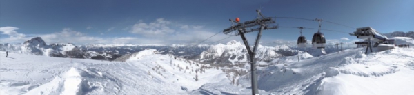 Lanovka Millennium-Express o délce 6 000 m je nejdelší kabinkovou lanovkou v Alpách